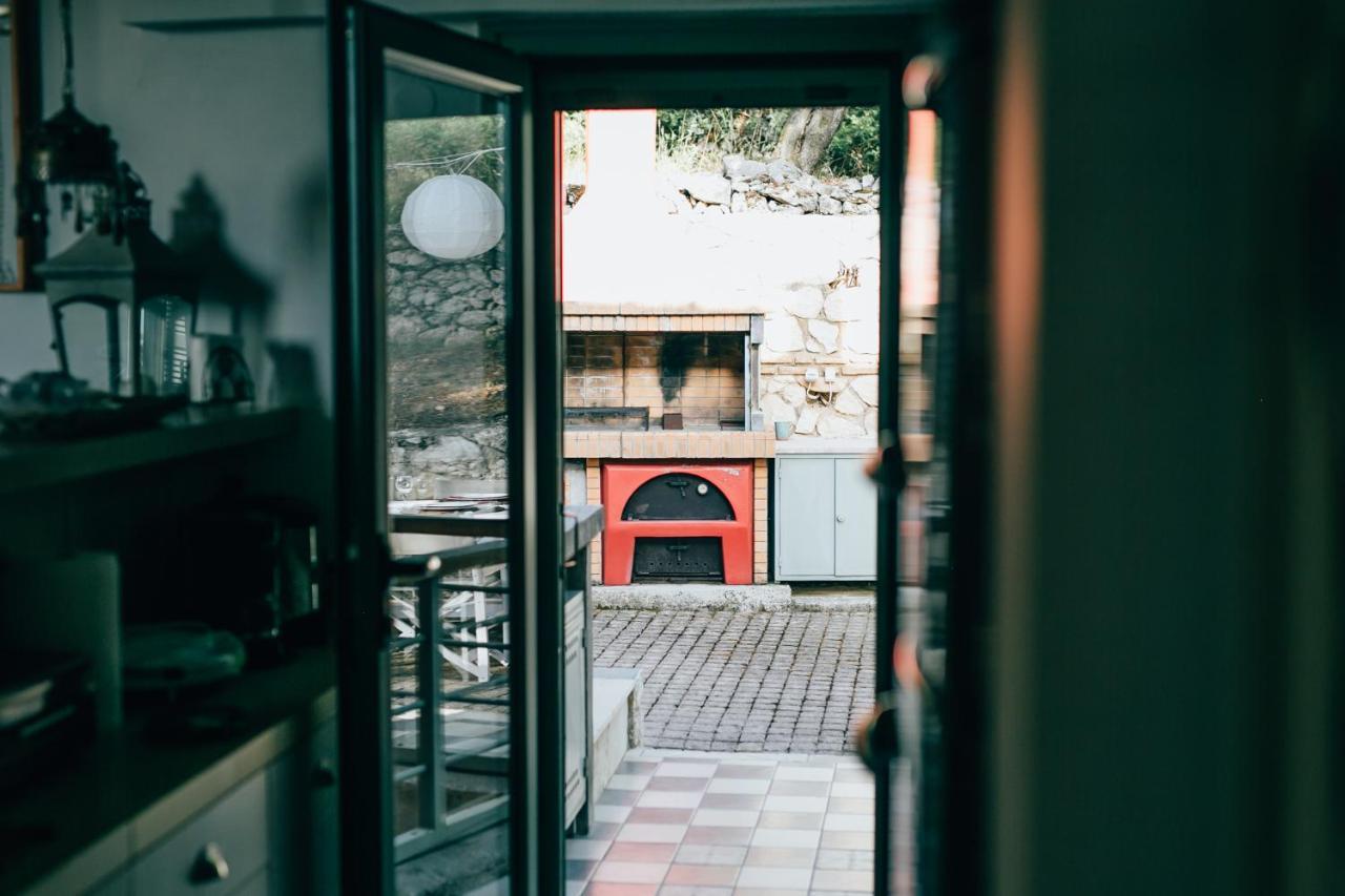 Áyios Nikítas La Casa Rossaヴィラ エクステリア 写真