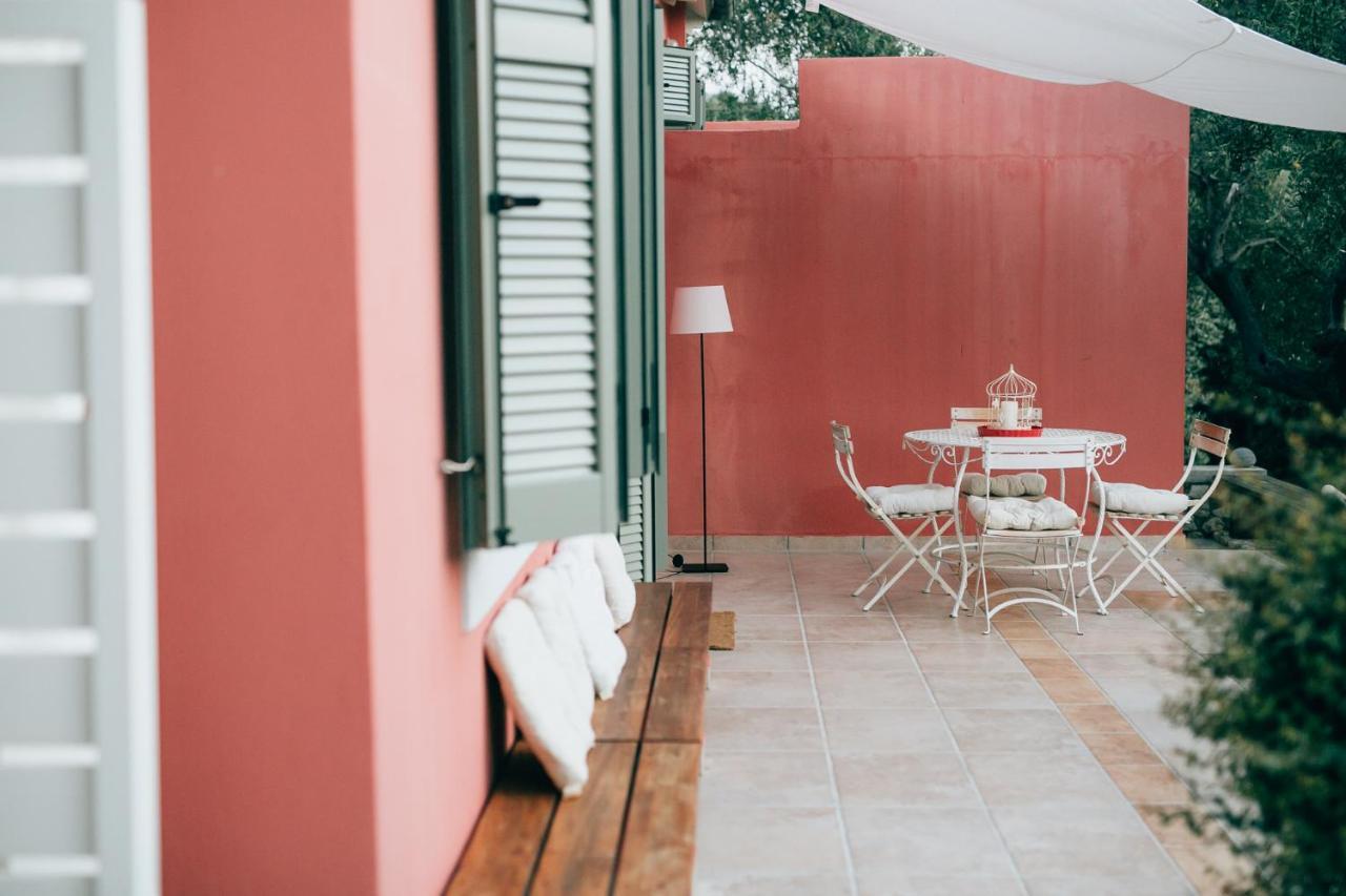 Áyios Nikítas La Casa Rossaヴィラ エクステリア 写真