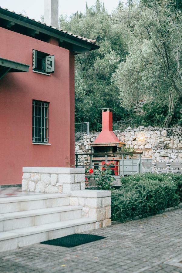 Áyios Nikítas La Casa Rossaヴィラ エクステリア 写真